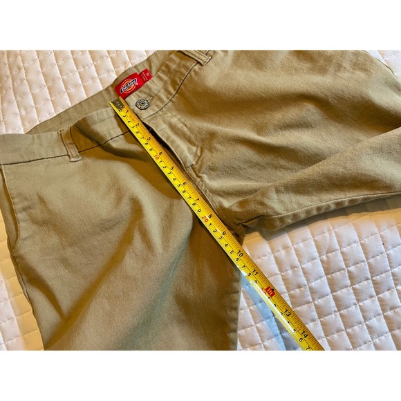 Dickies Women's Khaki Shorts Size 15‎ Casual Workwear Everyday Style - Picture 6 of 6